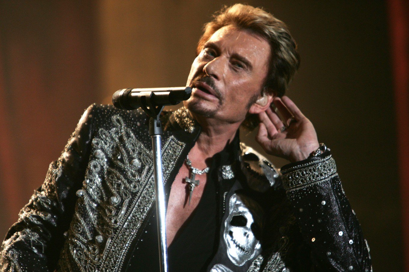 French rock and roll star, Johnny Hallyday dies aged 74